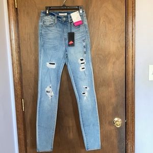 So Skinny jean High rise backed distressed jean with stretch & lycra size 1 / 25